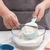 SET. 4 Casseroles et 5 Cuillères à Mesurer en Plastique – Vocen